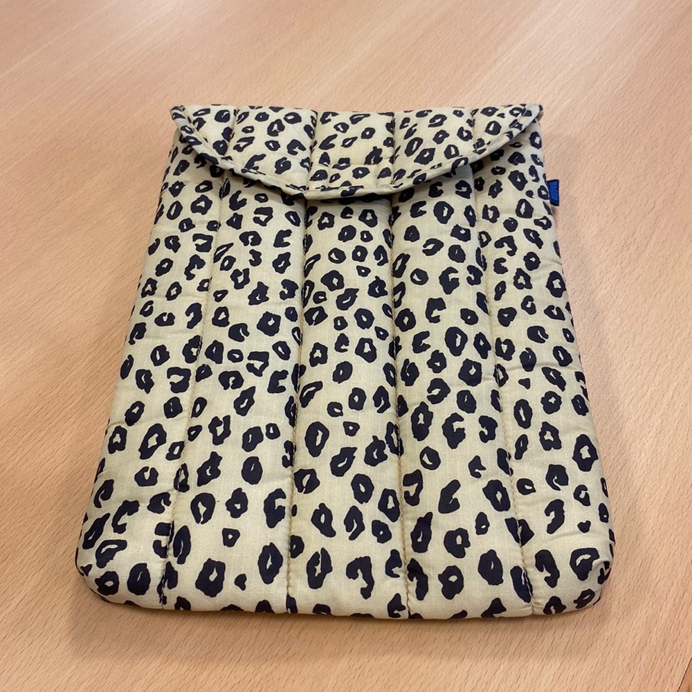 BAGGU Puffy Laptop Sleeve 13 in